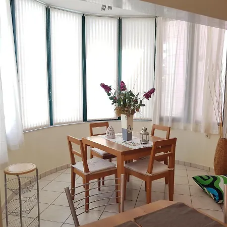 בית נופש Alexandros Family House *